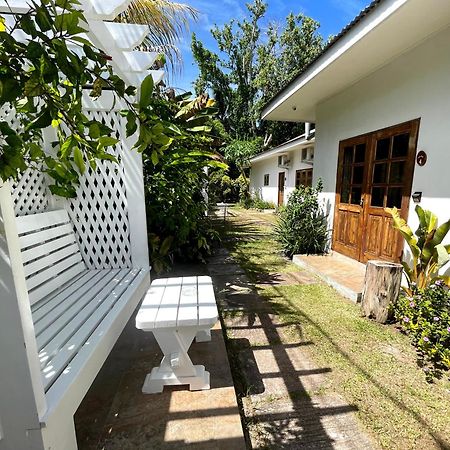 Villa Rafia Baie Sainte Anne Exterior foto