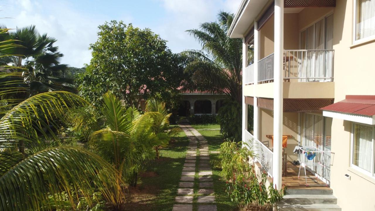 Villa Rafia Baie Sainte Anne Exterior foto