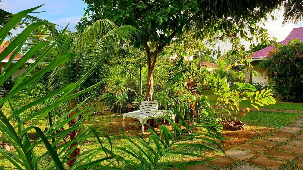 Villa Rafia Baie Sainte Anne Exterior foto